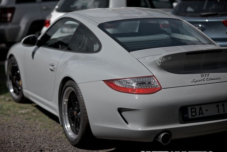 Avery SWF Gloss Grey